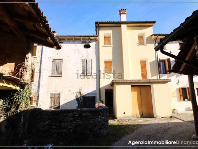 Villetta a schiera in vendita di 113 m² in Via Val della Nona