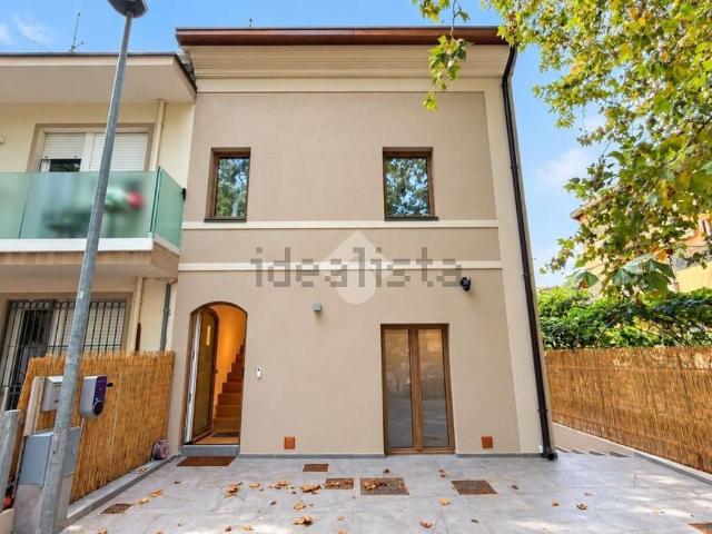 Villetta a schiera in vendita di 115 m² in Via Brescia, 11