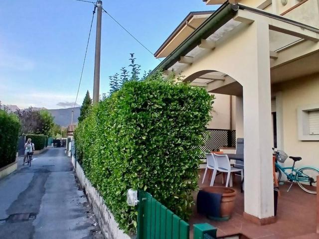 Villetta a schiera in vendita di 115 m² in Via dei Cerri, 3