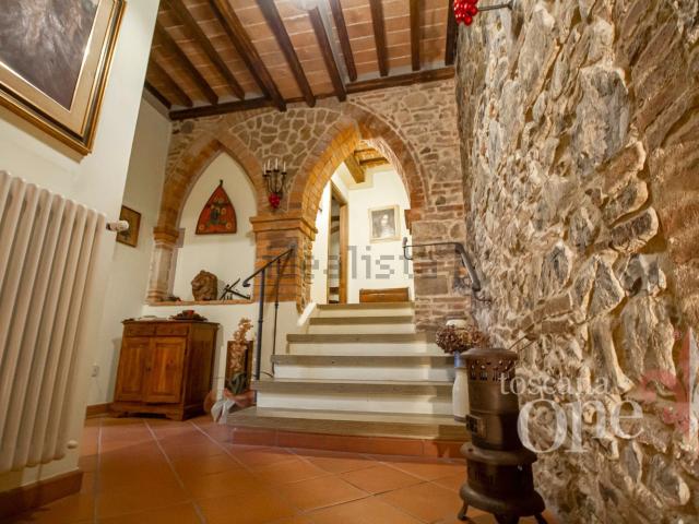 Villetta a schiera in vendita di 115 m² in Via di Mapesi, 33
