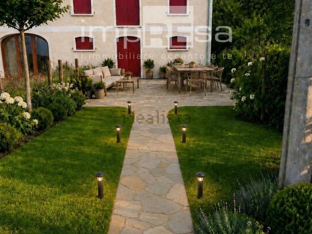 Villetta a schiera in vendita di 138 m² in Via di Mezzo