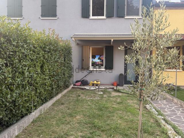 Villetta a schiera in vendita di 115 m² in Via Legnano, 15