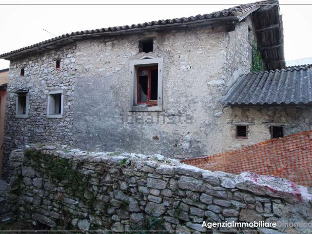 Villetta a schiera in vendita di 115 m² in Via Mellera