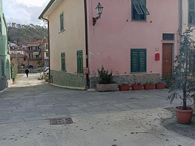 Villetta a schiera in vendita di 115 m² in Via Ponzò