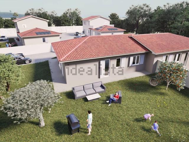 Villetta a schiera in vendita di 115 m² in Via Provinciale Lucchese, 30