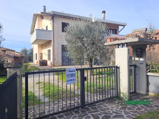 Villetta a schiera in vendita di 117 m² in Via Carlo Alberto