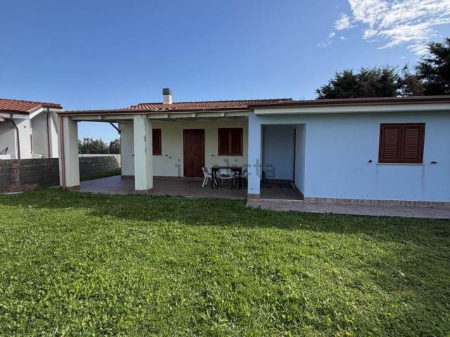 Villetta a schiera in vendita di 117 m² in Via ACHILLE, 55