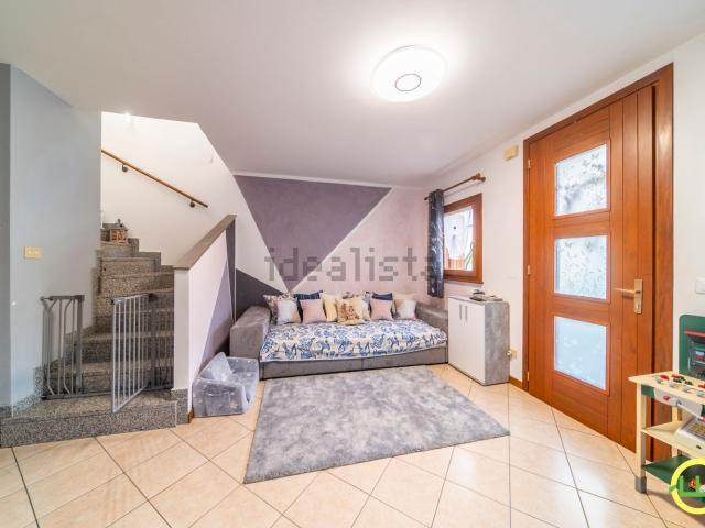 Villetta a schiera in vendita di 117 m² in Via sottocolle verzan