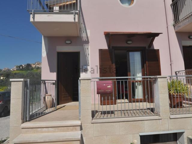 Villetta a schiera in vendita di 118 m² in Via Fonte Grande, 6