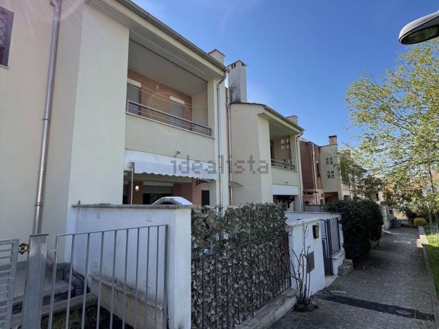 Villetta a schiera in vendita di 118 m² in Via Madonna degli Angeli