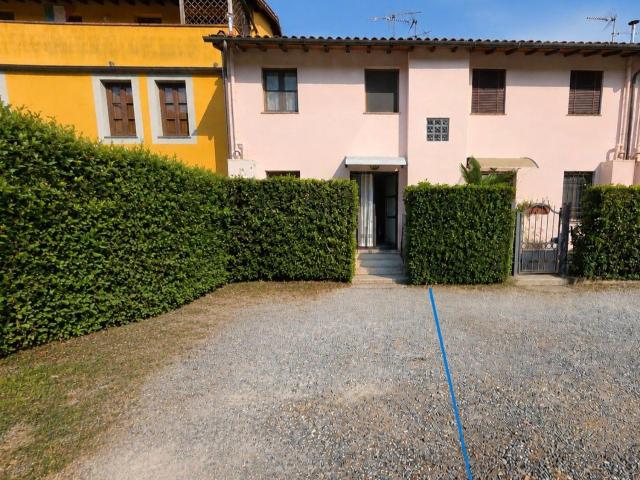 Villetta a schiera in vendita di 118 m² in Via Santa Maria del Giudice