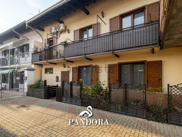 Villetta a schiera in vendita di 119 m² in Via Mario Albino Bonicalza, 24