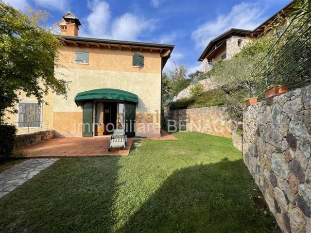 Villetta a schiera in vendita di 119 m² in Via Vittorio Veneto, 13