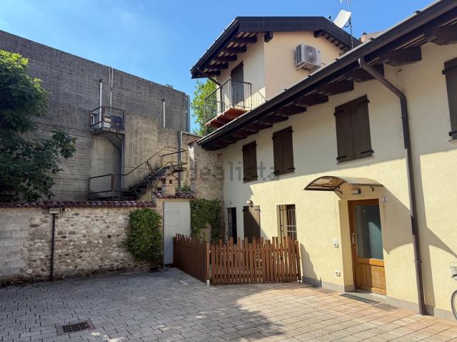 Villetta a schiera in vendita di 120 m² in Via Anton Lazzaro Moro