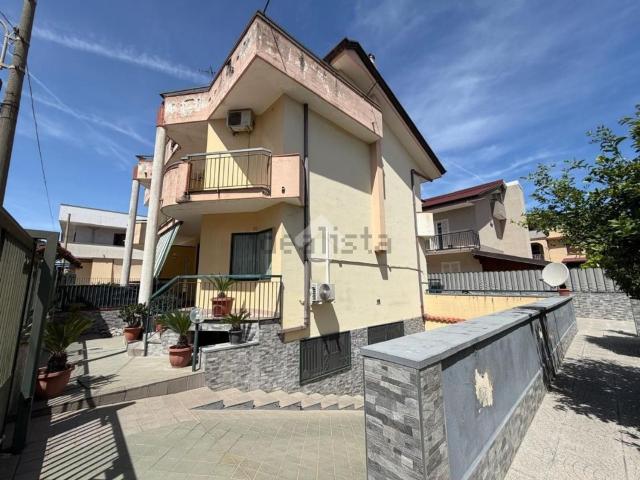 Villetta a schiera in vendita di 120 m² in Via Antonio Gramsci, 30