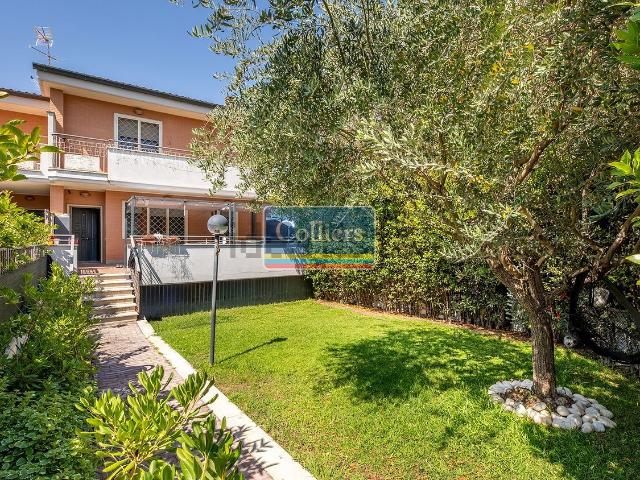 Villetta a schiera in vendita di 120 m² in Via Andrea Cascella