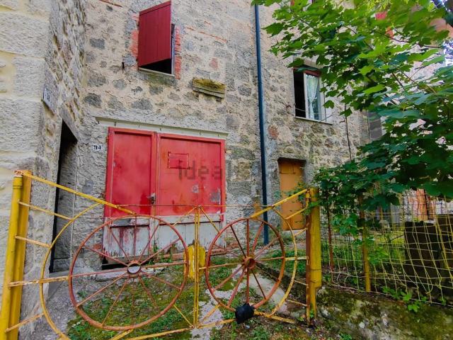 Villetta a schiera in vendita di 120 m² in Via Abbadia