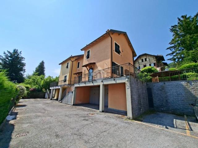 Villetta bifamiliare in vendita di 120 m² in Via alla Chiesa, 14
