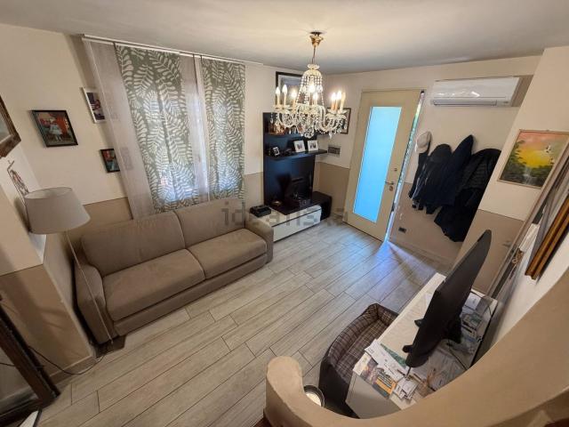 Villetta a schiera in vendita di 120 m² in Via Butterfly, 301
