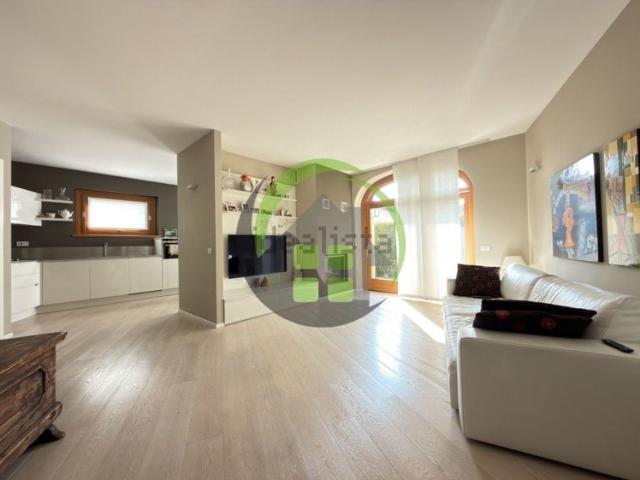 Villetta a schiera in vendita di 120 m² in Via Giulio Marco Bordogni, 25
