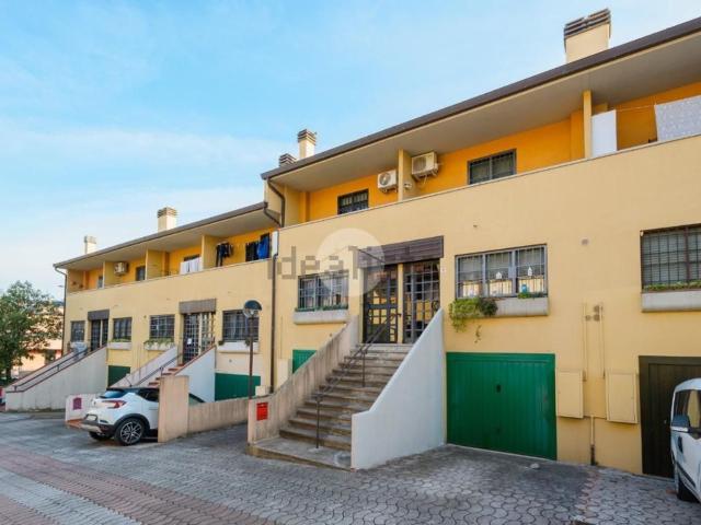 Villetta a schiera in vendita di 120 m² in Via Giuseppe Romita, 31