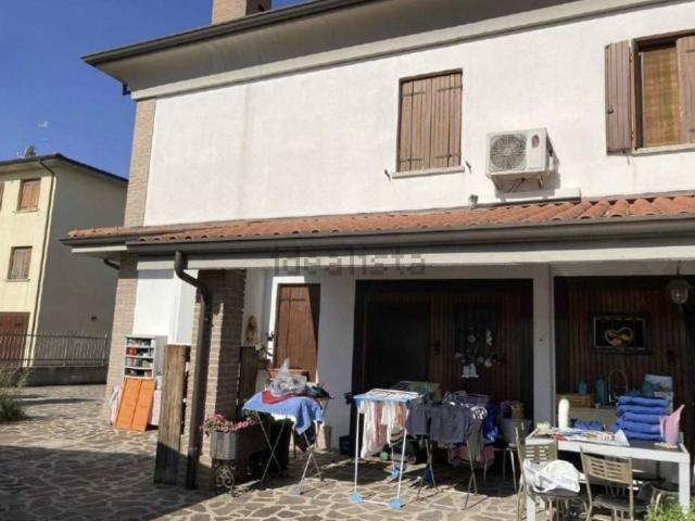 Villetta a schiera in vendita di 120 m² in Via Domenico Modugno