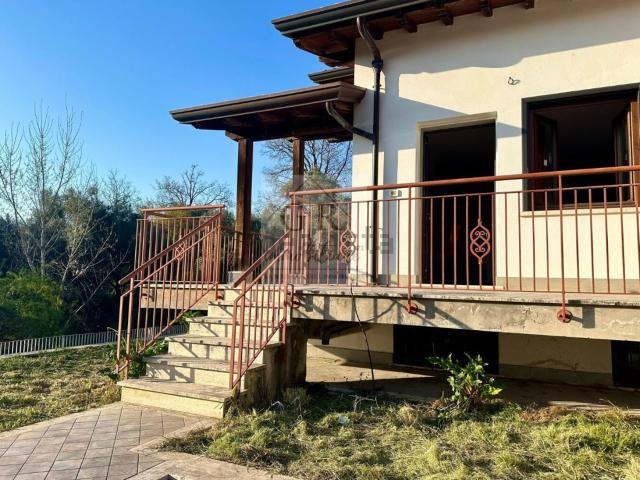 Villetta a schiera in vendita di 120 m² in Via del Fosso dei Grossi, 8