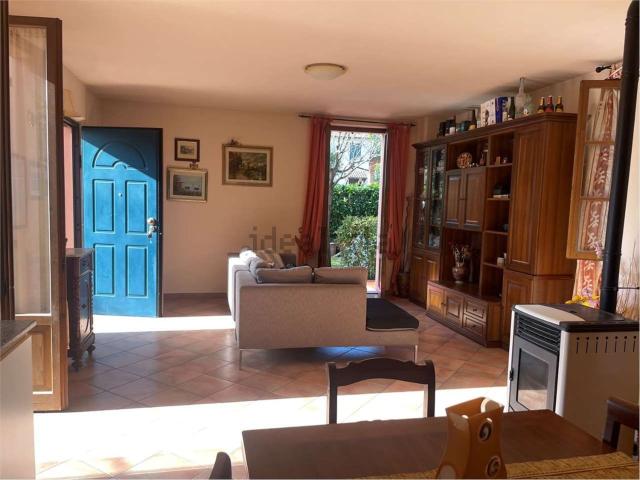 Villetta a schiera in vendita di 120 m² in Via dell&apos Esse, 33