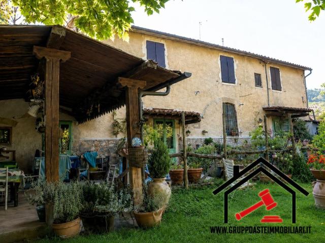 Villetta a schiera in vendita di 120 m² in Via delle Querce