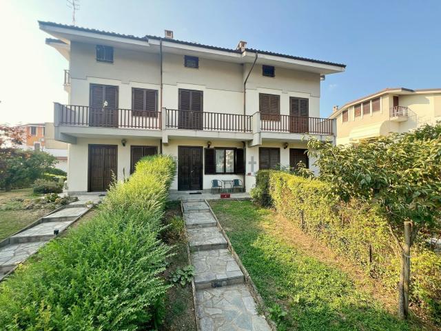 Villetta a schiera in vendita di 120 m² in Via F. Gabotto