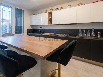 Villetta a schiera in vendita di 120 m² in Via Lirone