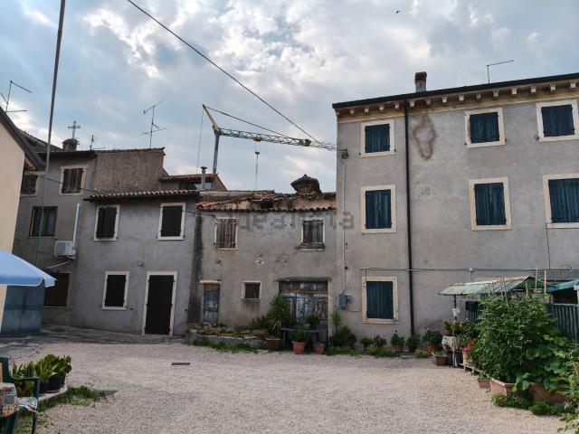 Villetta a schiera in vendita di 120 m² in Via Mezzavilla