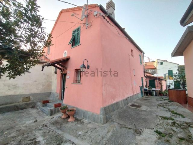 Villetta a schiera in vendita di 120 m² in Via Nostra Signora del Monte