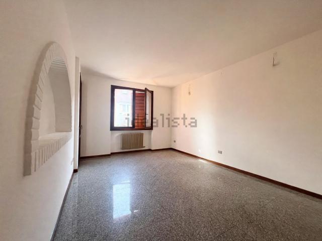 Villetta a schiera in vendita di 140 m² in Via Sambughè