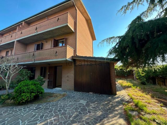 Villetta a schiera in vendita di 120 m² in Via Pontegradella, 233