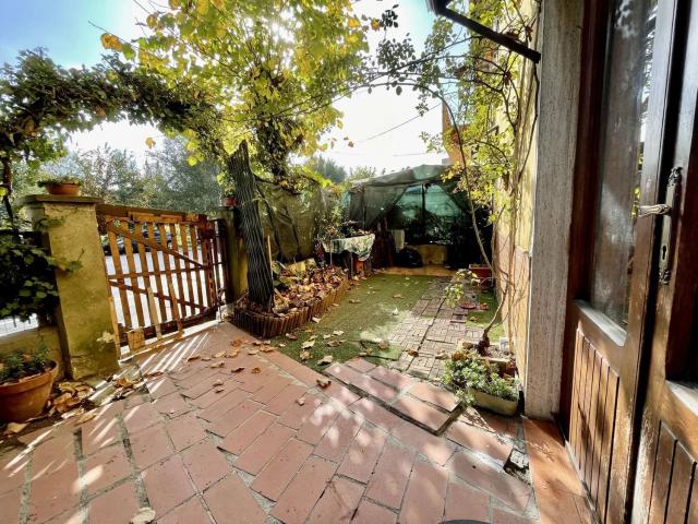 Villetta a schiera in vendita di 120 m² in Via Pesciatina, 686