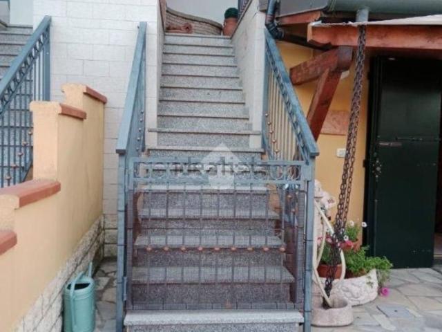Villetta a schiera in vendita di 120 m² in Via Zamboni Ferruccio, 7