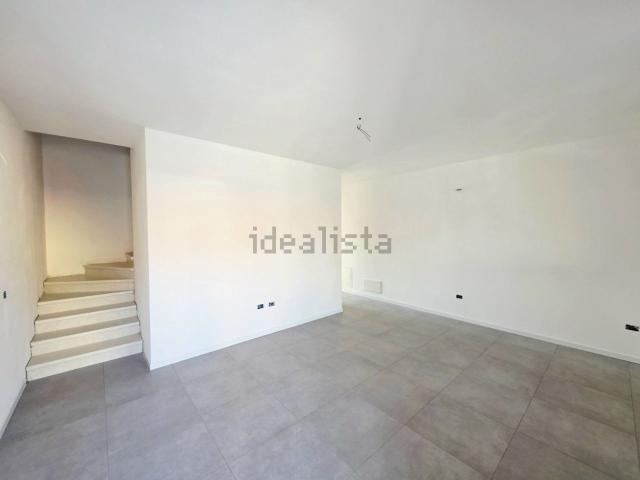 Villetta a schiera in vendita di 120 m² in Viale Vincenzo Gallucci