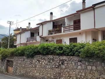 Villetta a schiera in vendita di 120 m² in Viale Beato Tommaso da Cori