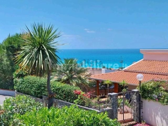 Villetta a schiera in vendita di 120 m² in Viale Glauco