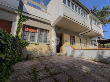 Villetta a schiera in vendita di 120 m² in Viale Ovidio, 259