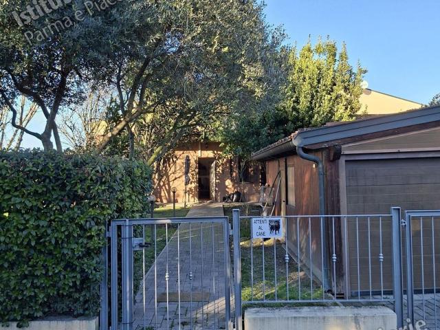 Villetta a schiera in vendita di 120 m² in Strada Vallazza, 127