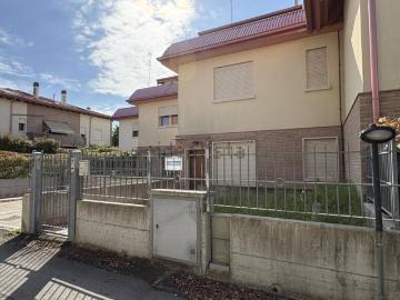 Villetta a schiera in vendita di 121 m² in Via Palazzo Bianchetti, 21