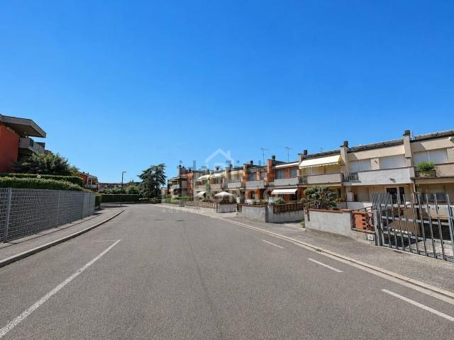 Villetta a schiera in vendita di 122 m² in Via Lucchese, 49