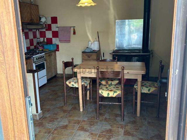 Villetta a schiera in vendita di 122 m² in Località Scorrone