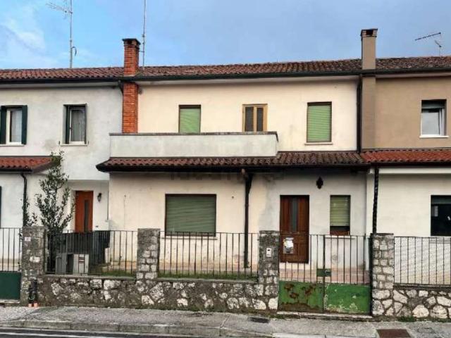 Villetta a schiera in vendita di 122 m² in Piazza Cecchini, 17