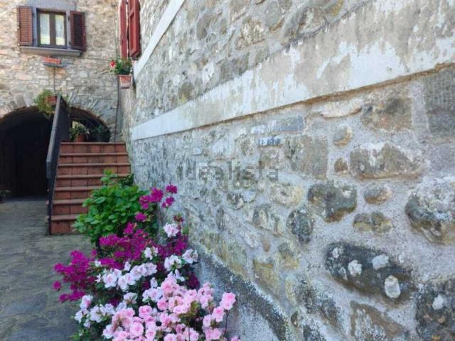 Villetta a schiera in vendita di 123 m² in Via Borgo