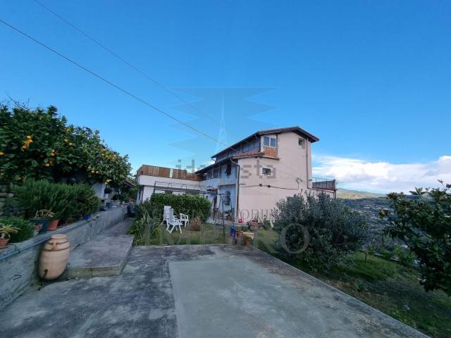 Villetta a schiera in vendita di 123 m² in Via Sant&apos Anna