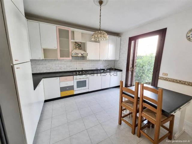 Villetta a schiera in vendita di 125 m² in Via Costamala
