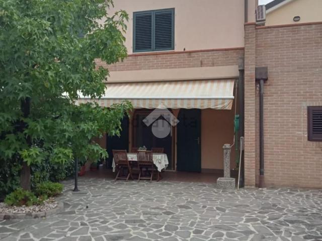 Villetta a schiera in vendita di 125 m² in Via Fratelli Cervi, 2